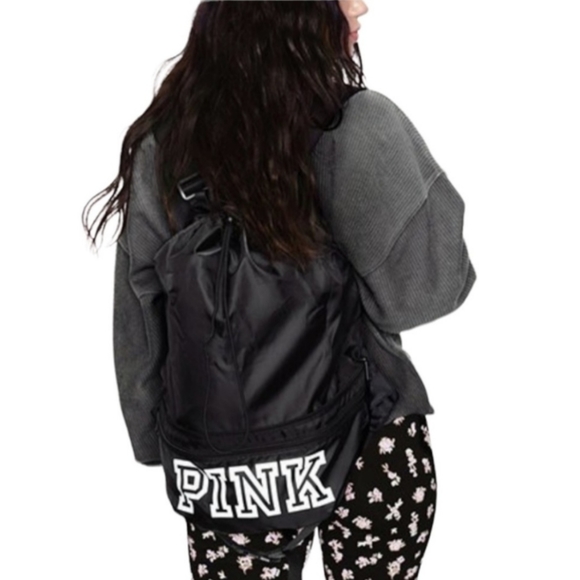 PINK VS Convertible Backpack into Fanny pack - Picture 5 of 6